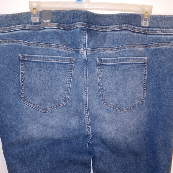 Torrid Distressed Boot Cut Jeans - Picture 5 of 8